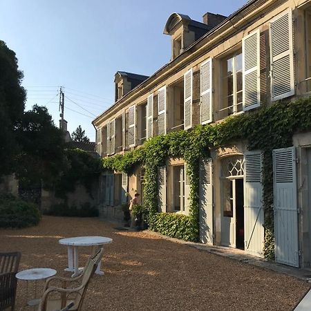 Chambres D'Hotes Le Clos De Bonneval Saint-Jean-de-Thouars Exterior foto